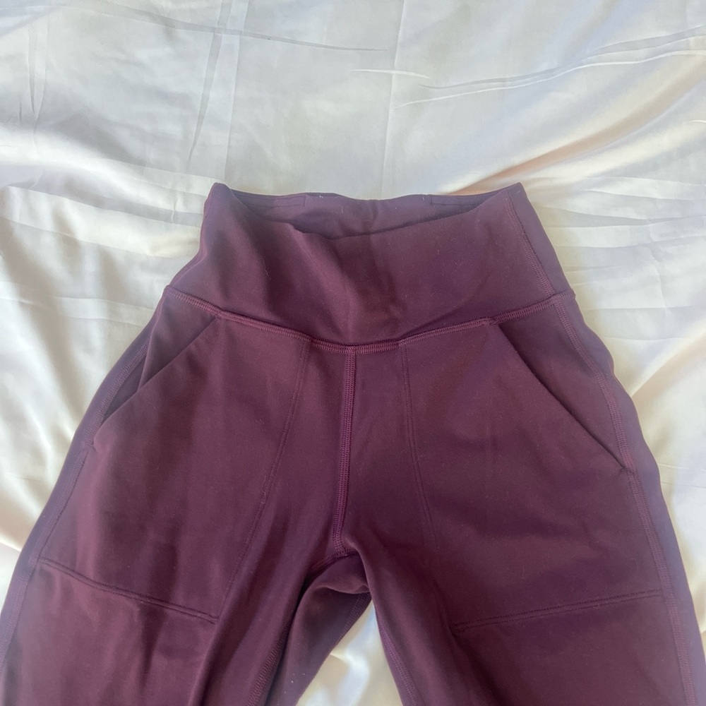 Lululemon Sweats with pockets - Picture 4 of 5